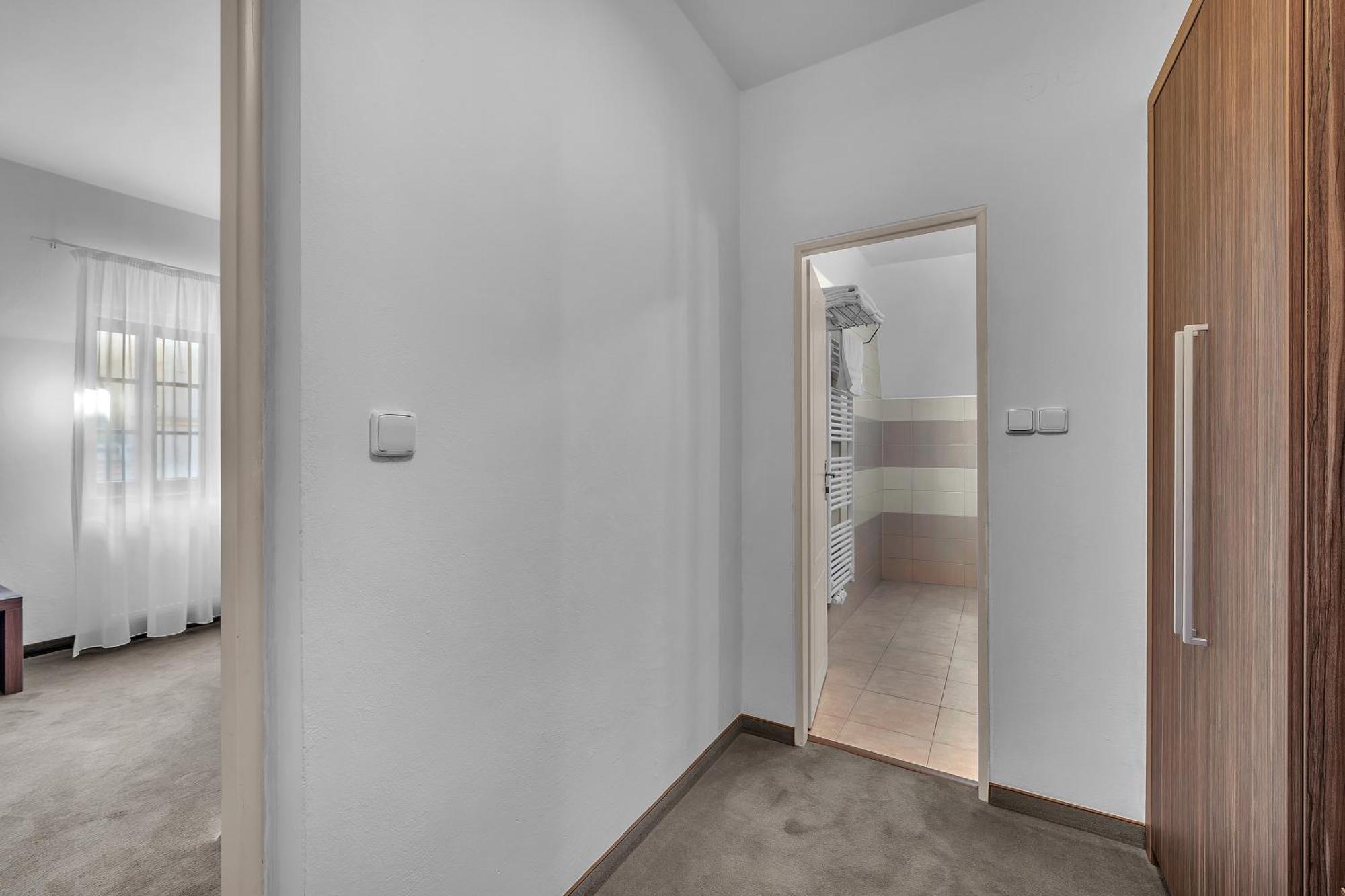 Hotel Nelly Kellys Trutnov Extérieur photo