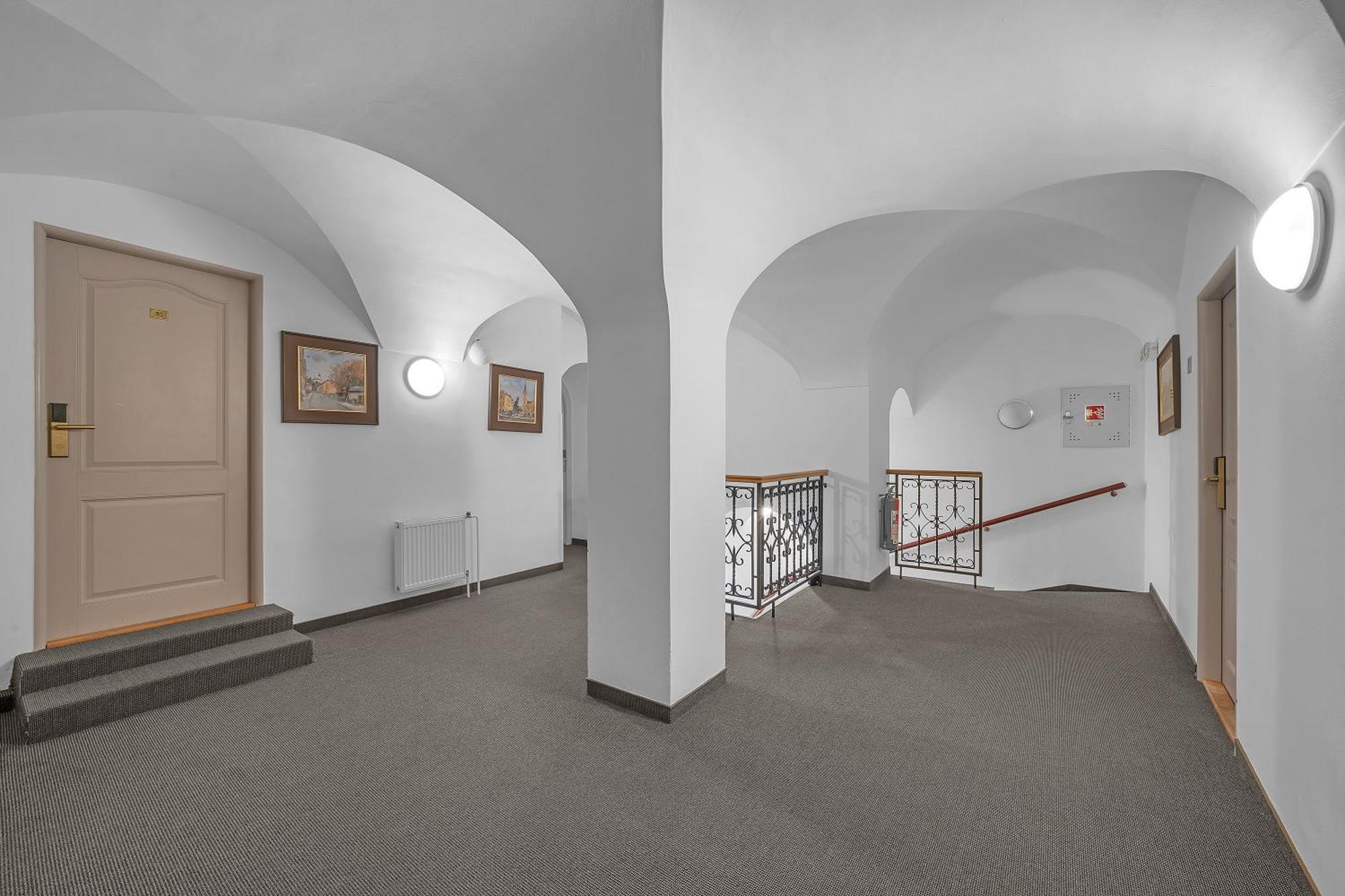 Hotel Nelly Kellys Trutnov Extérieur photo