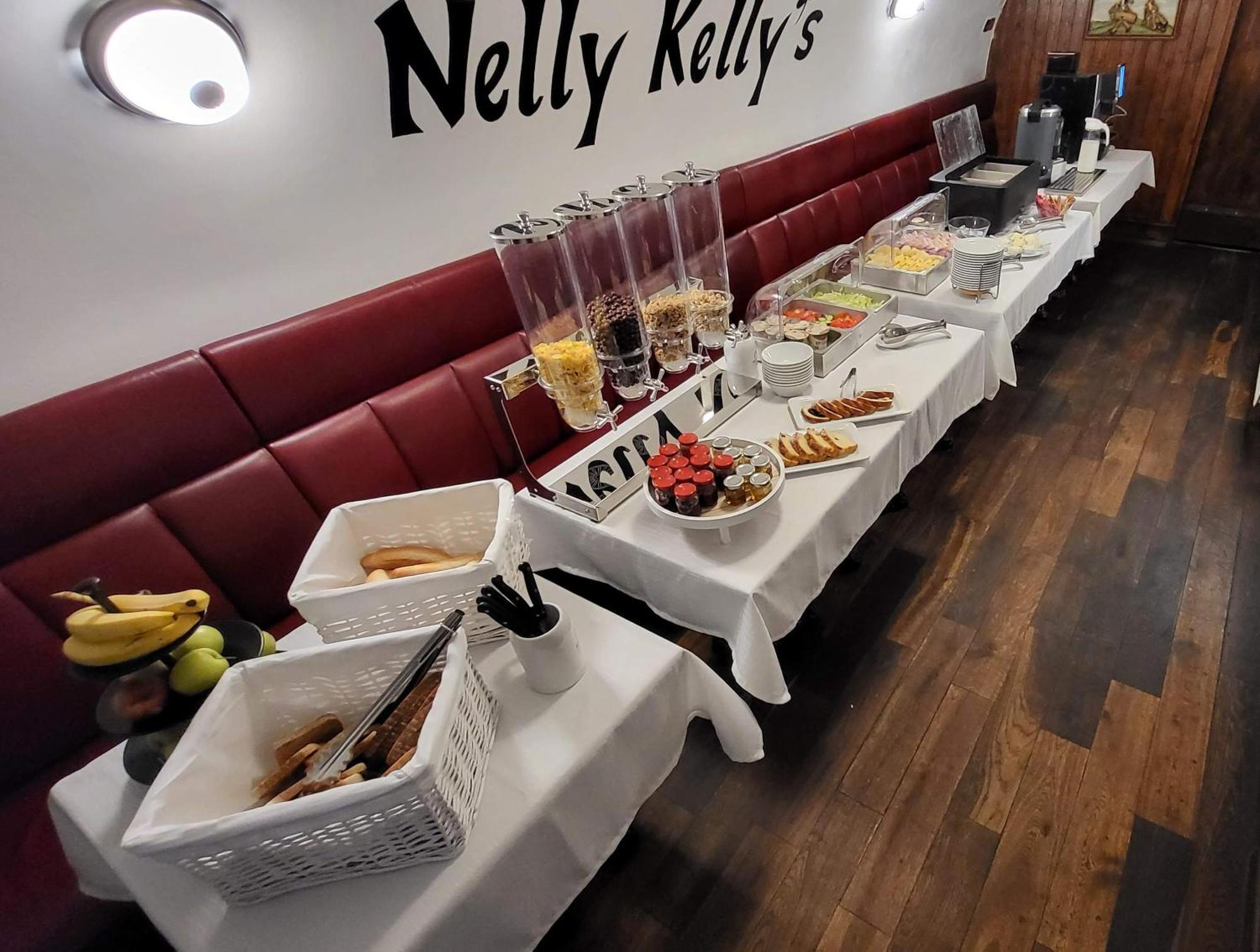 Hotel Nelly Kellys Trutnov Extérieur photo
